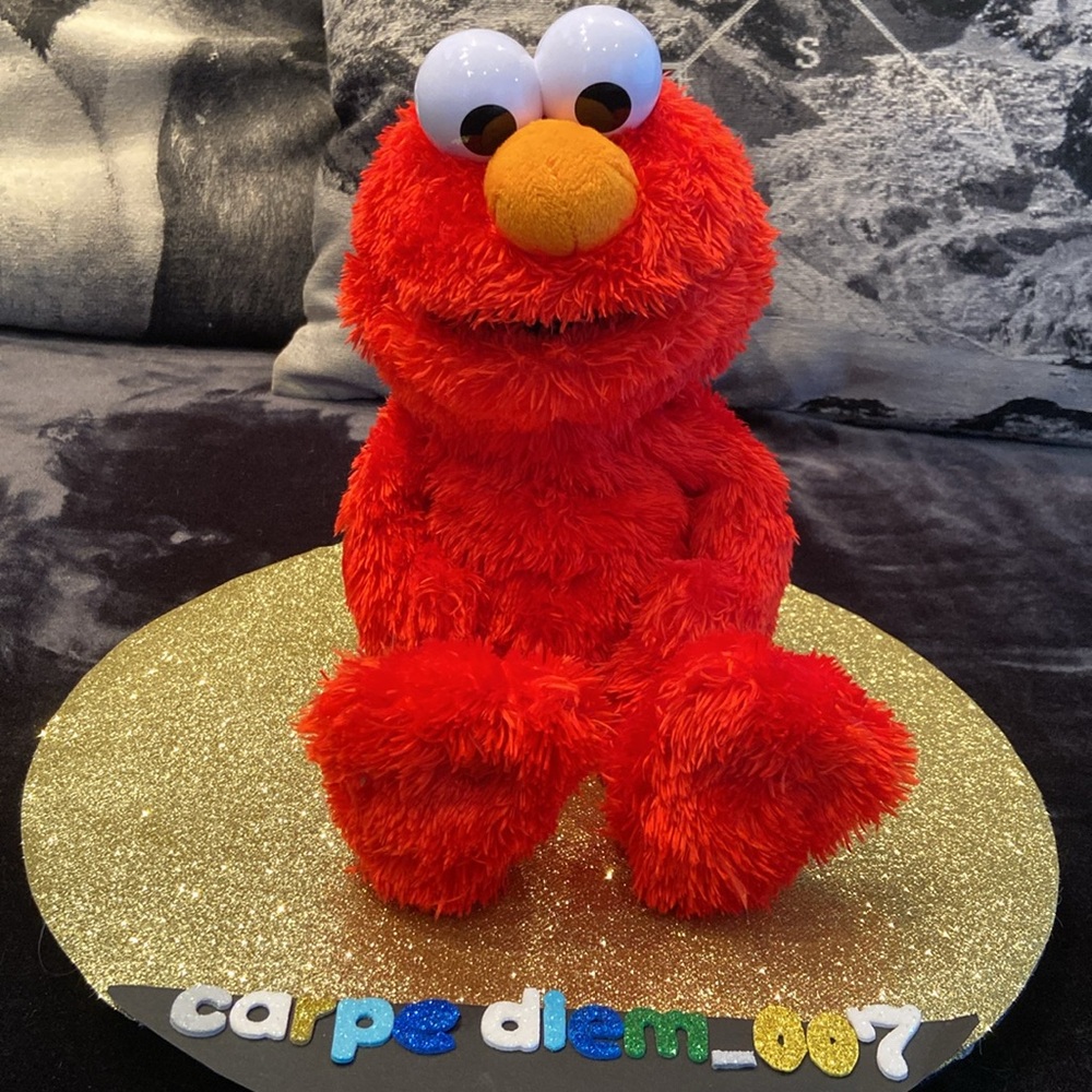 🍭Sesame Street Elmo Squeeze and Hug Talking Plush